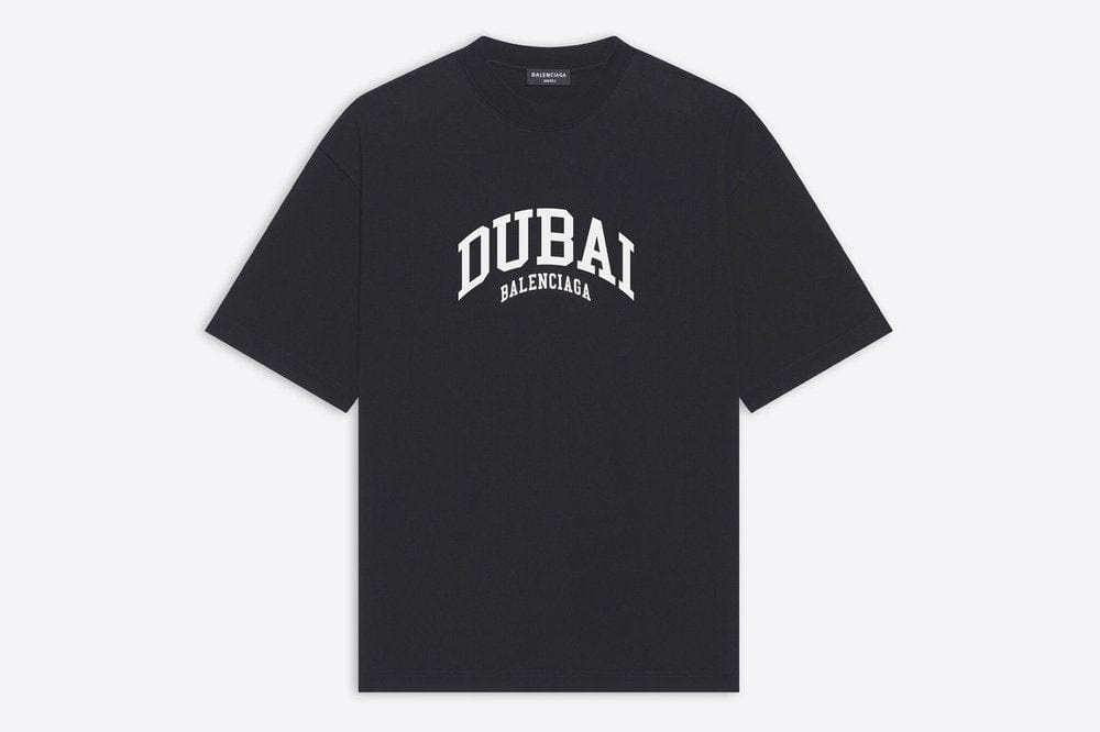 uærlig gullig handicap Balenciaga Cities Dubai T-Shirt Black – AyZed Clothing